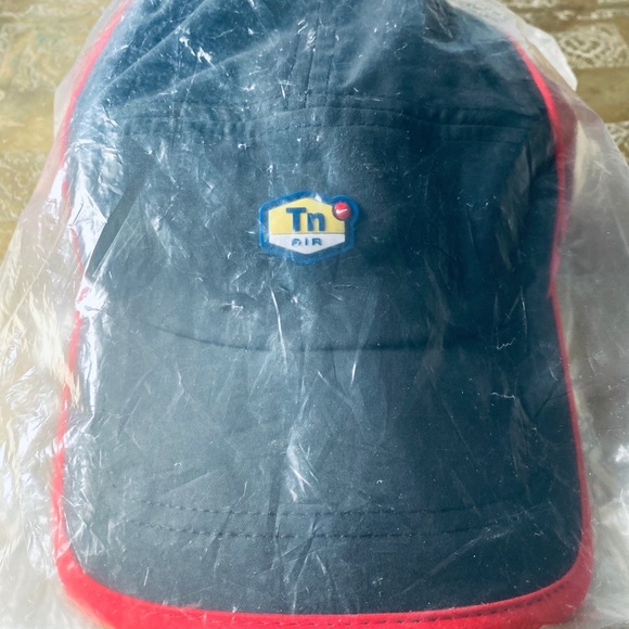 SUPREME X NIKE AIR MAX PLUS RUNNING HAT (BLACK) - Picture 2 of 7